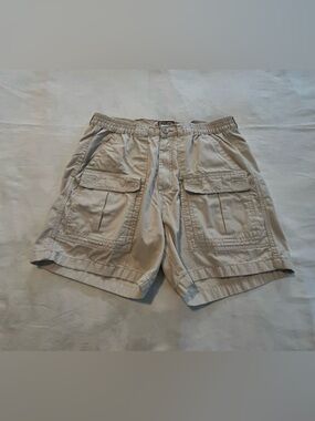 Talos Men's Beige Cargo Shorts with Elastic Waist 38” Rise 12” Length 5 1/2” EUC